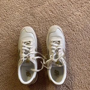 Vintage gold new balances